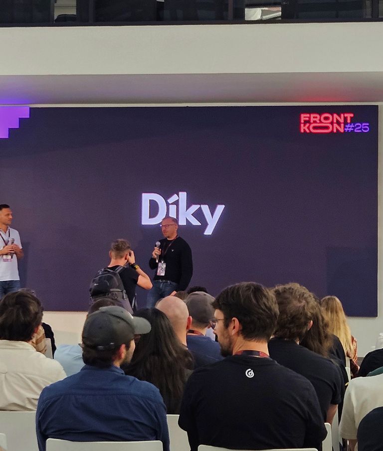 Conference conclusion on the main stage